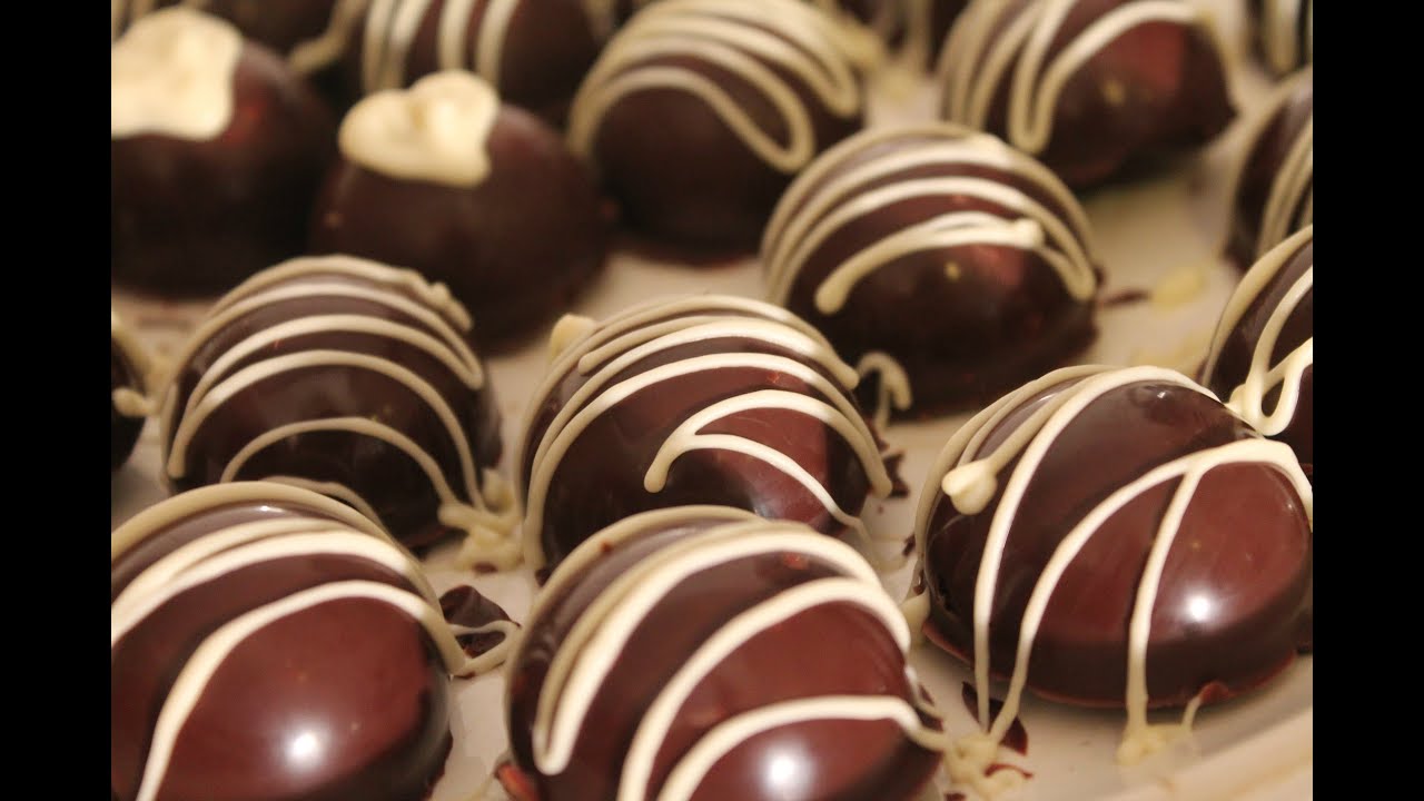Des chocolats fourrÃ©s Nomnomnom - Recette - YouTube