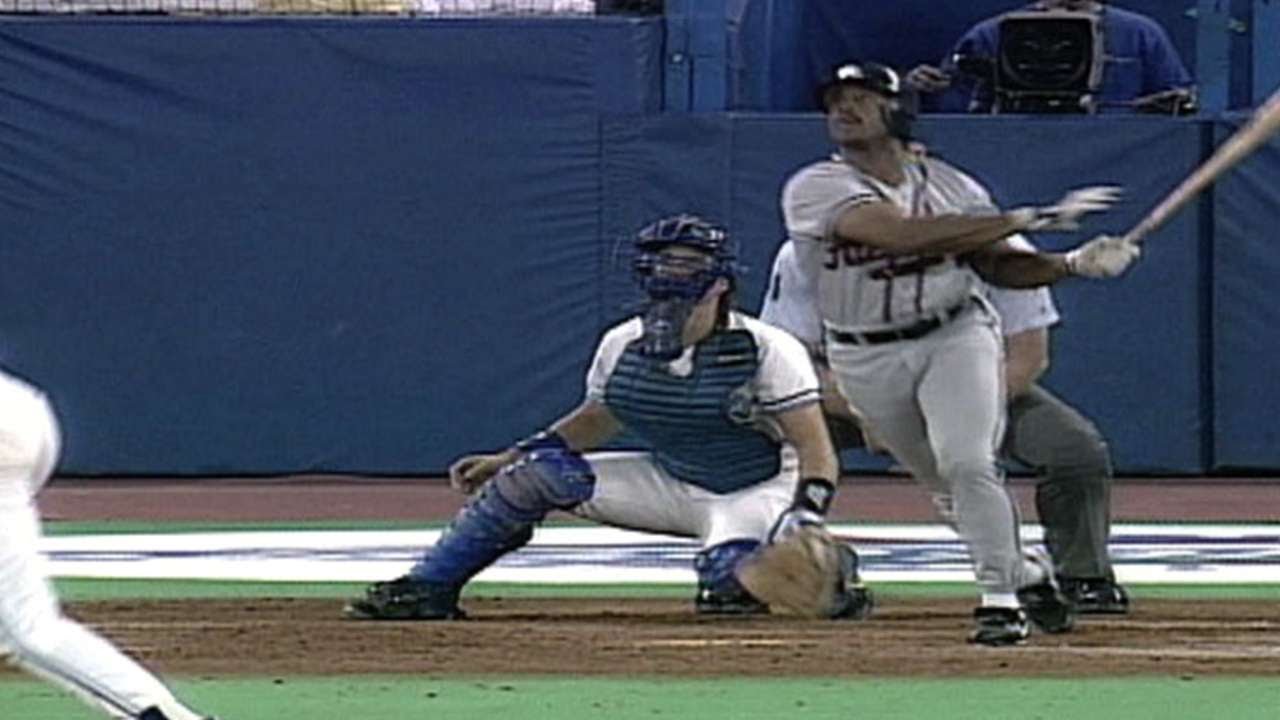 WS1992 Gm4: Borders hits a solo home run off Glavine 