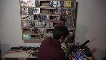 Presets within the Modular / Minimal / Bassism // Eurorack jam