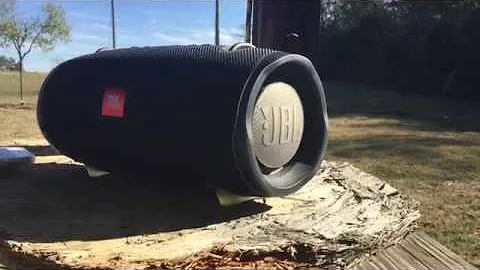 JBL Xtreme 2 80 - 100% Volume Bass Test (LFM Mode ON + Waves)