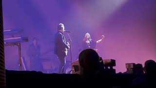 Zazie & Axel Bauer - A Ma Place - Zenith de Paris 13/10/2023.