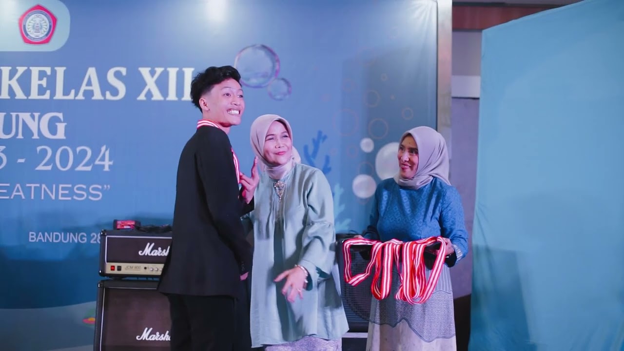 Pelepasan SMAN 22 Bandung Angkatan 24