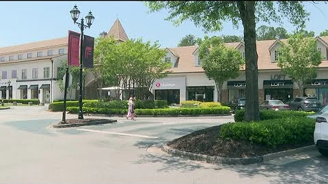 Lululemon issues statement after robbery, employee firing