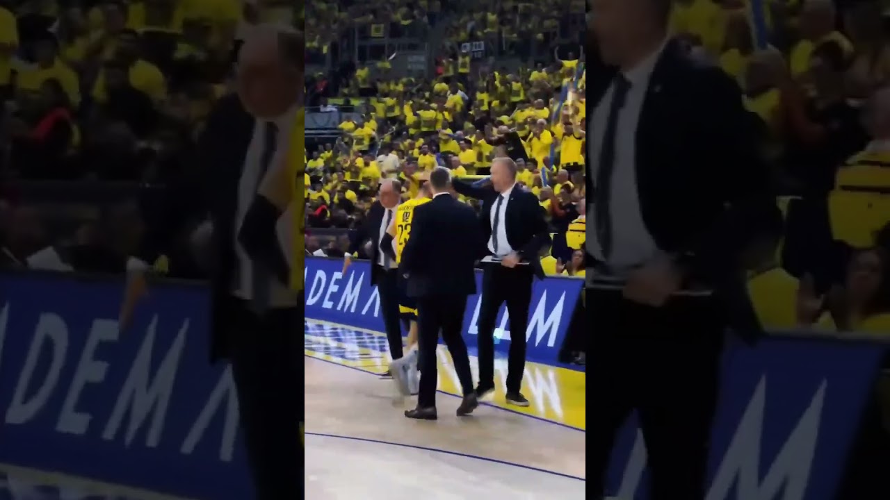 Marko Guduric smacı vuruyor ve rakibe molayı aldırıyor 