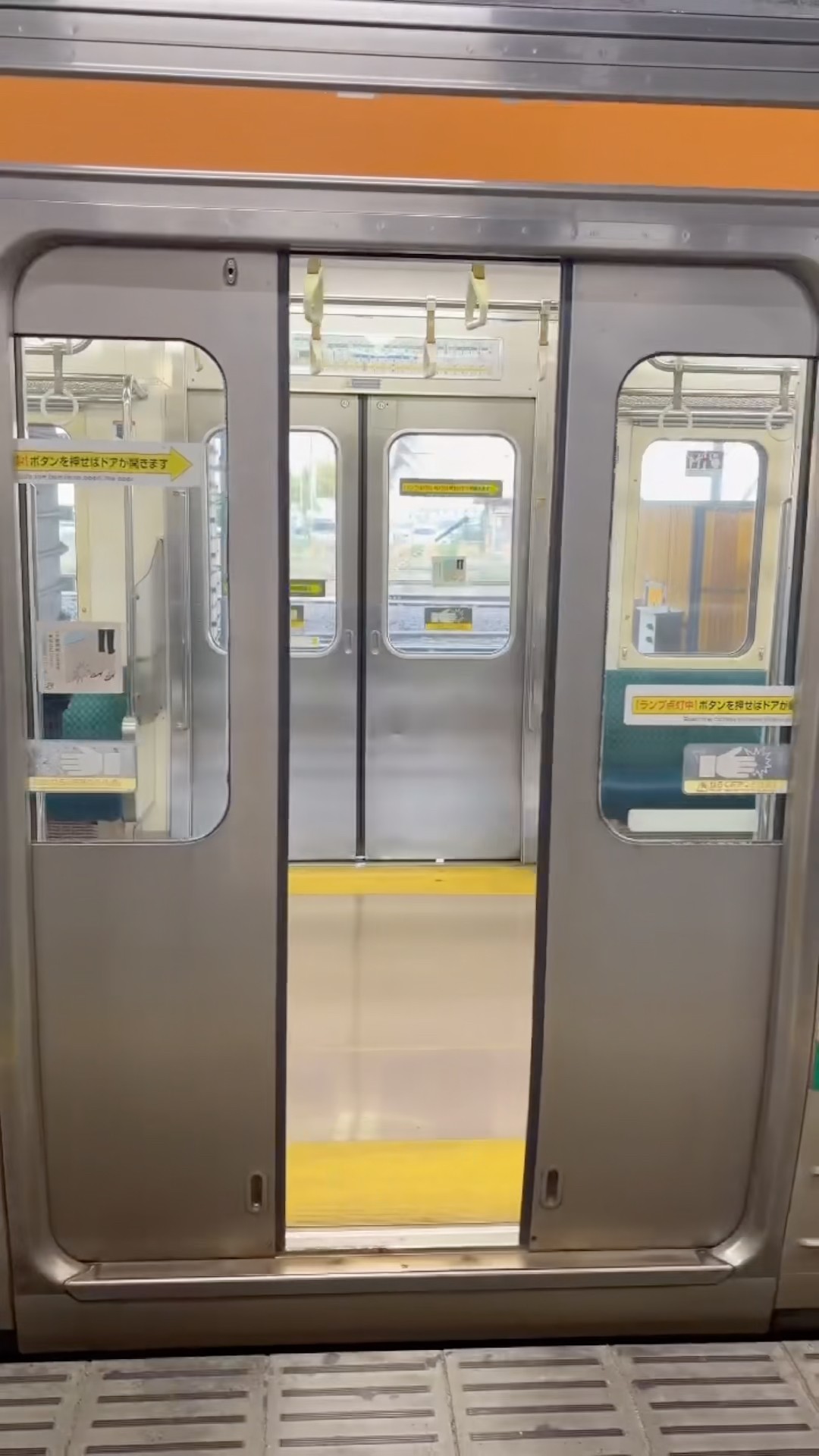 211系のドア開閉 #鉄道 #211系 #shorts - YouTube