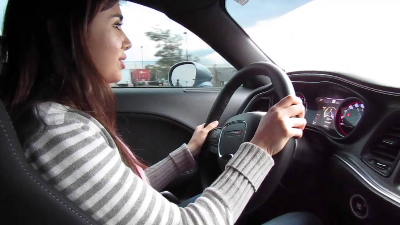 Teaching my girlfriend to drive my manual Scatpack - YouTube