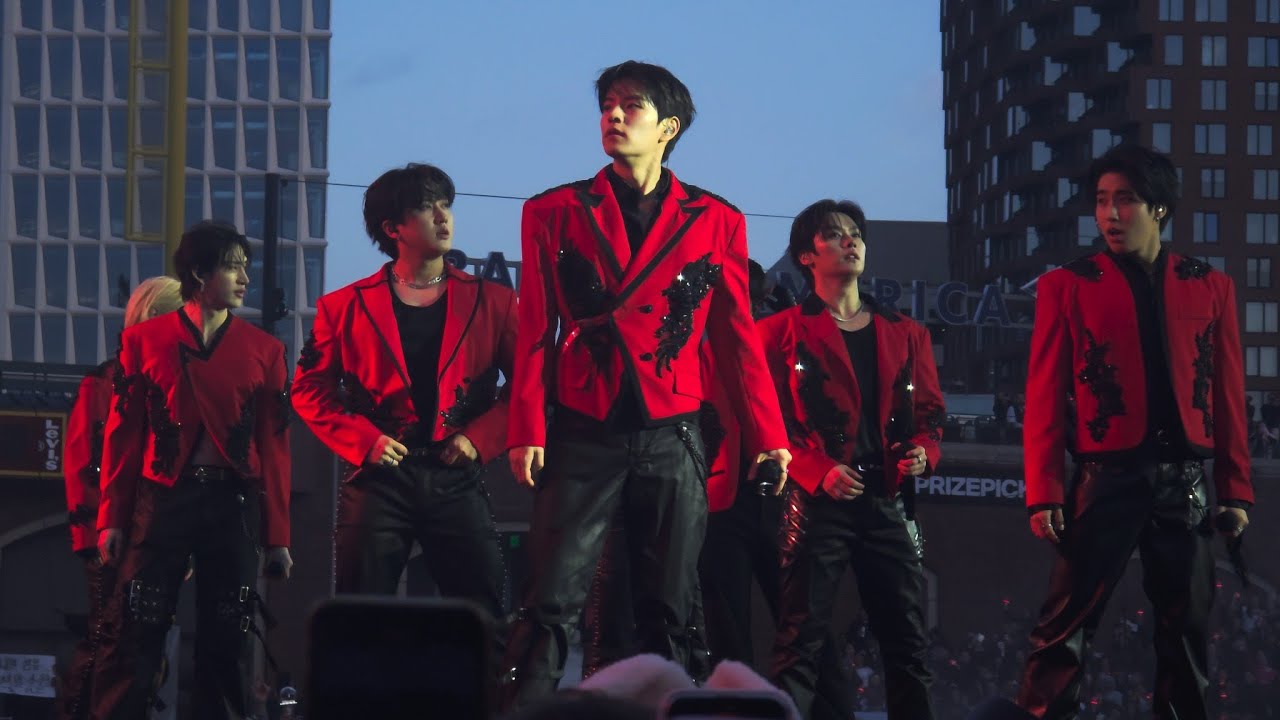 250528 Stray Kids - Chk Chk Boom + DOMINO + 神메뉴(God's Menu) | dominATE Tour in SF [4K Fancam]