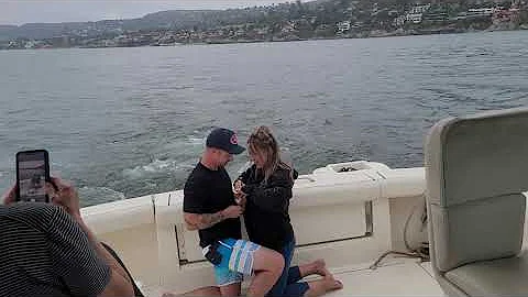 Travis proposes to Jessica Hauk