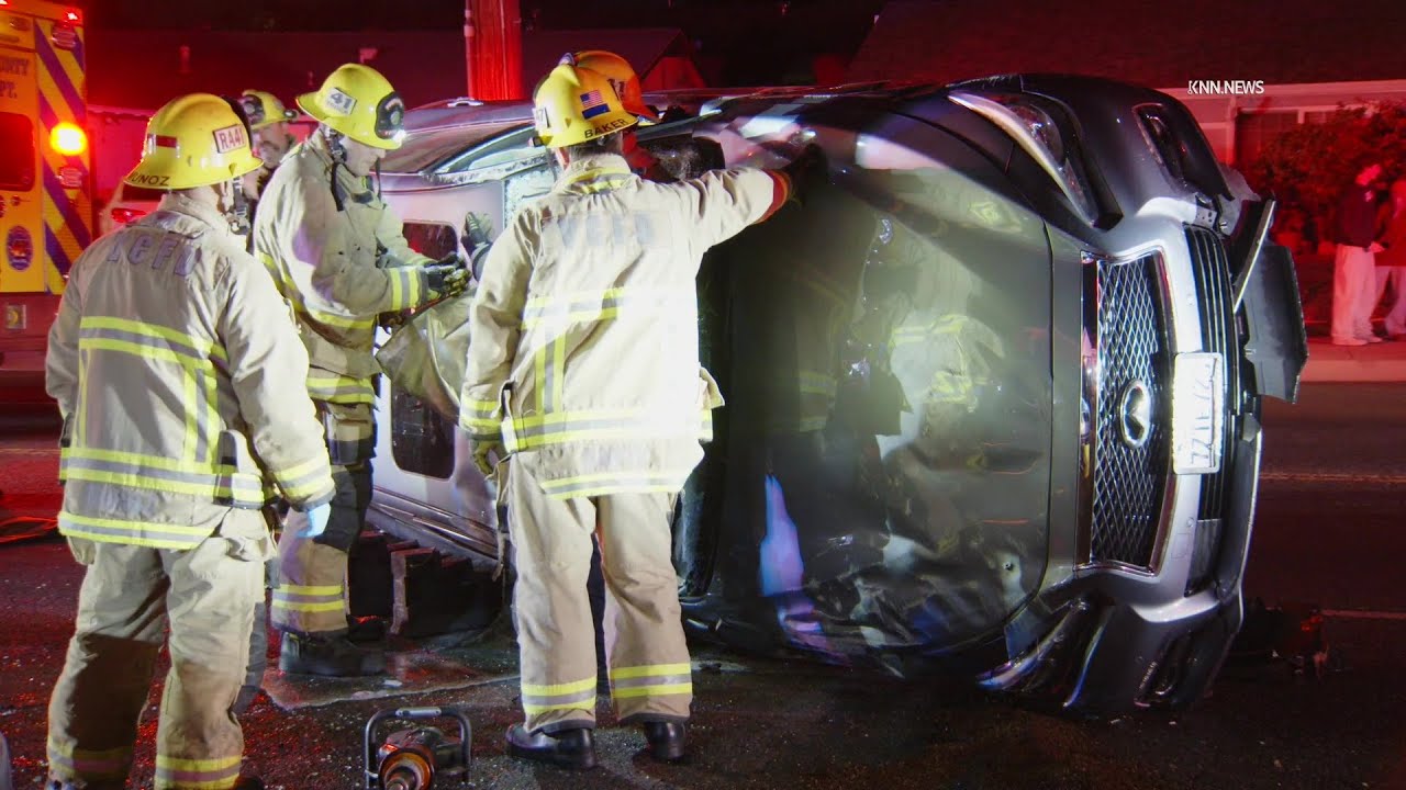 Driver Extricated After Crashing Into Parked Cars in Simi Valley - YouTube