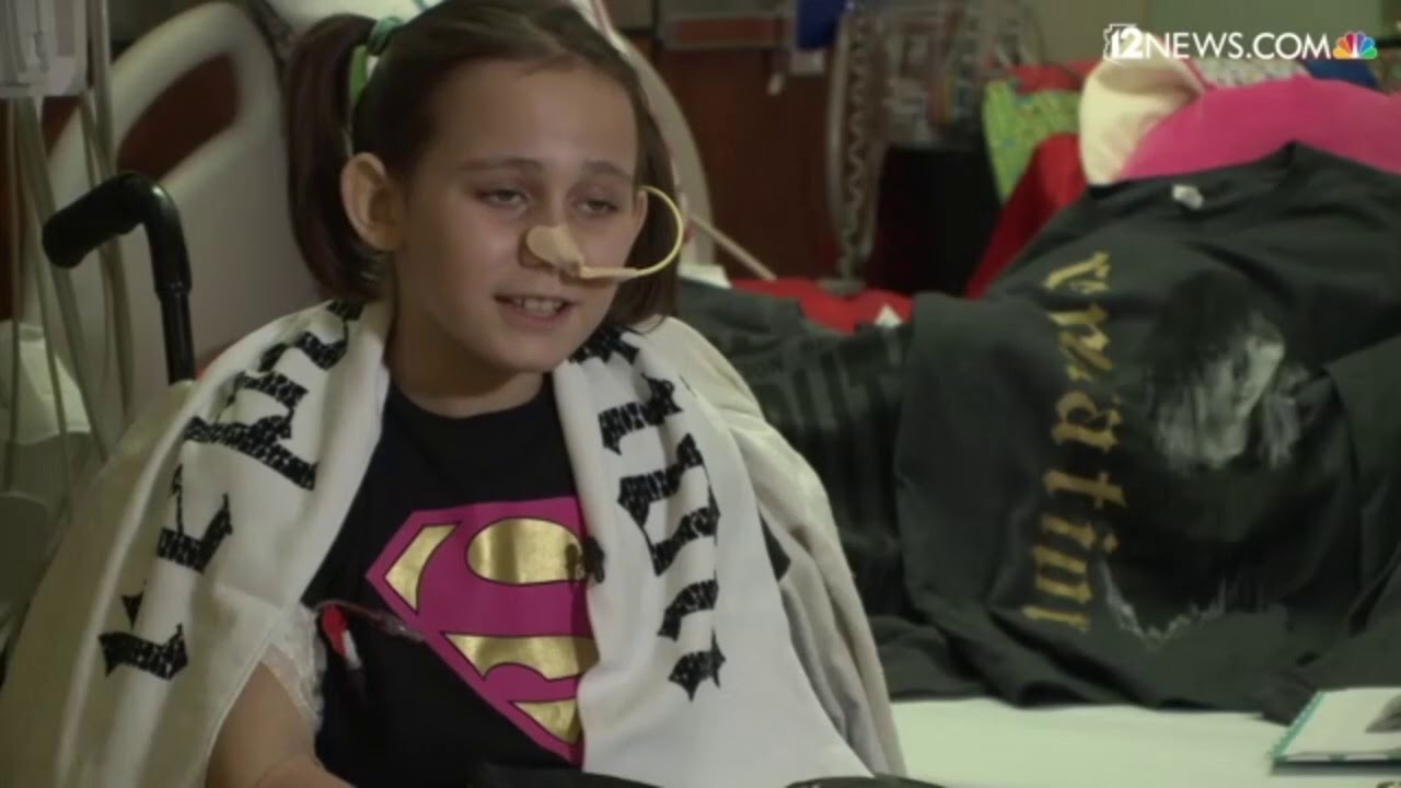 Taylor Swift Surprises 8-Year-Old Burn Victim in the Hospital and Fulfills Big Wish