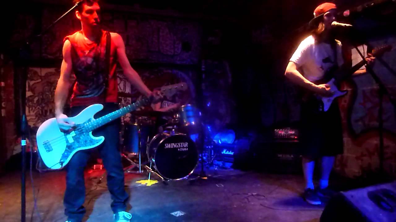 Heartskull / Carlos does Dallas / Drink-182 — photo