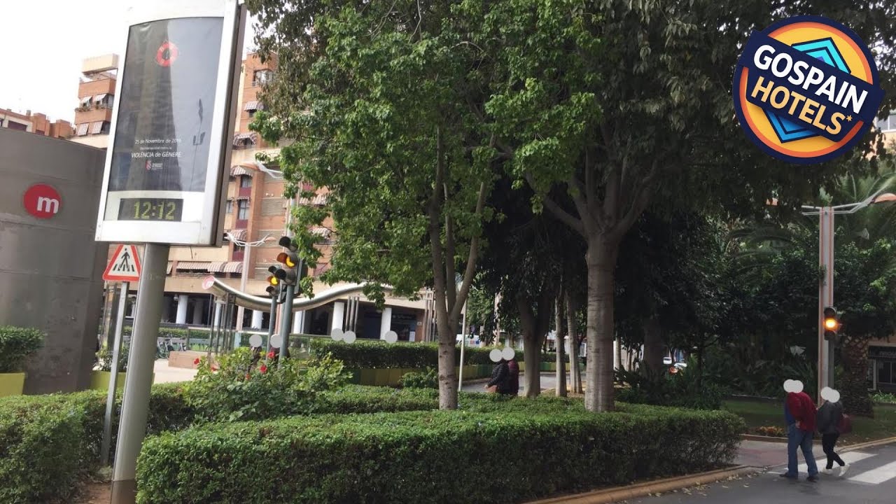 Cosy flat with excellent location in Valencia! | Manises, Spain | Hotel Review ⭐