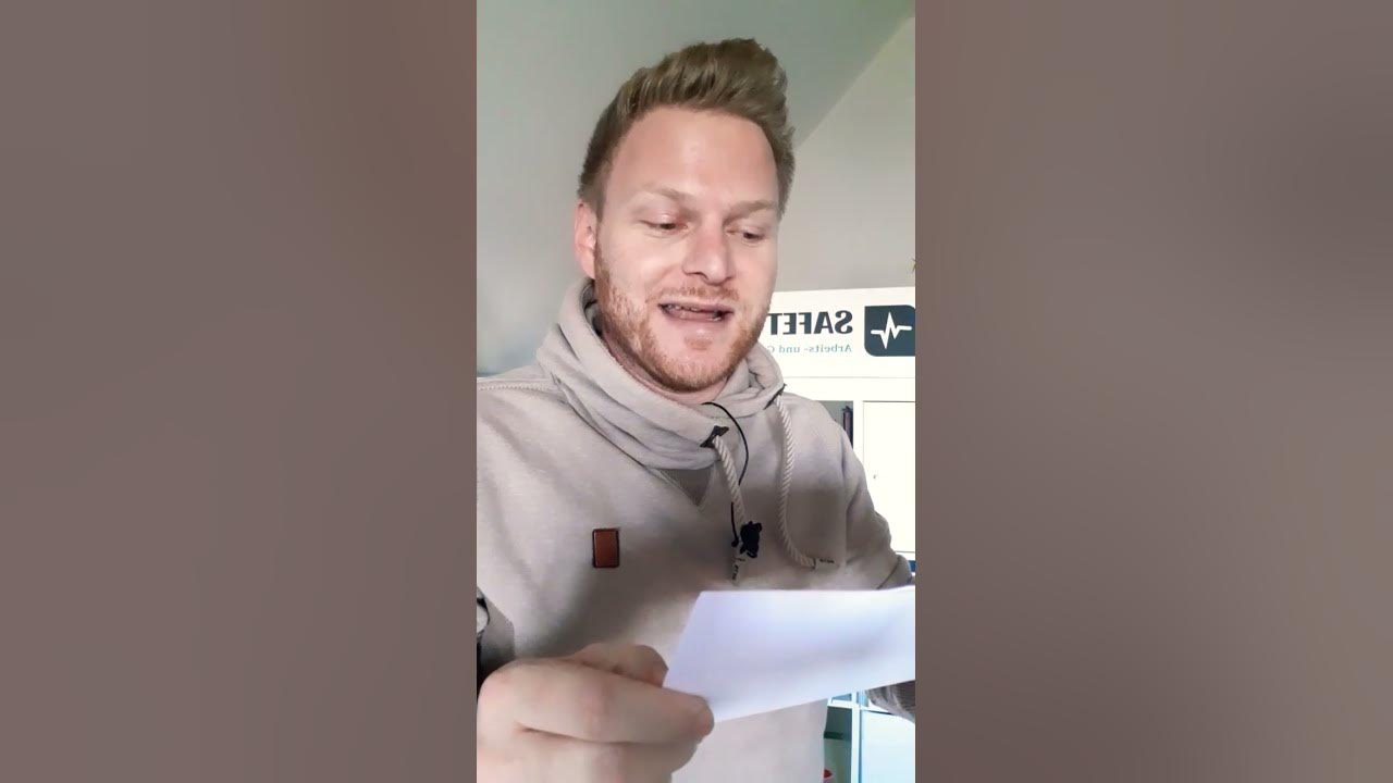 Hund mit ins Büro? Ist das erlaubt? SiFa | Arbeitsschutz | Haustier mit zur Arbeit - YouTube