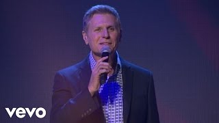 Video thumbnail of "Steve Green - People Need The Lord (Live)"