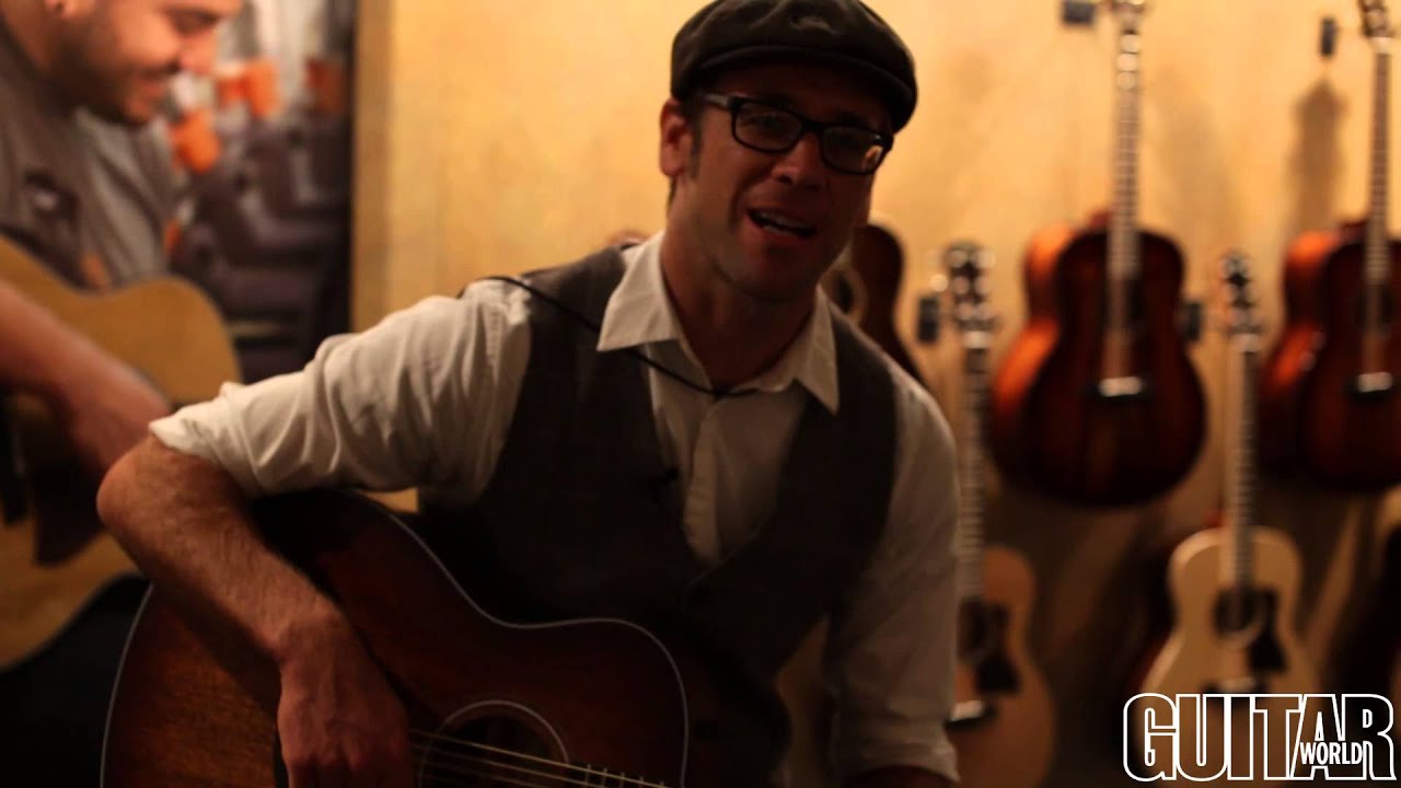 Summer NAMM 2015 - Taylor Guitars Baritone 300 Series Acoustic