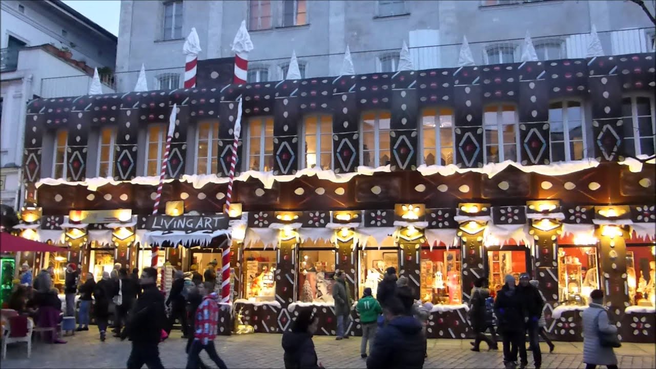 amazing christmas decoration gingerbread house Lebkuchenhaus Passau
