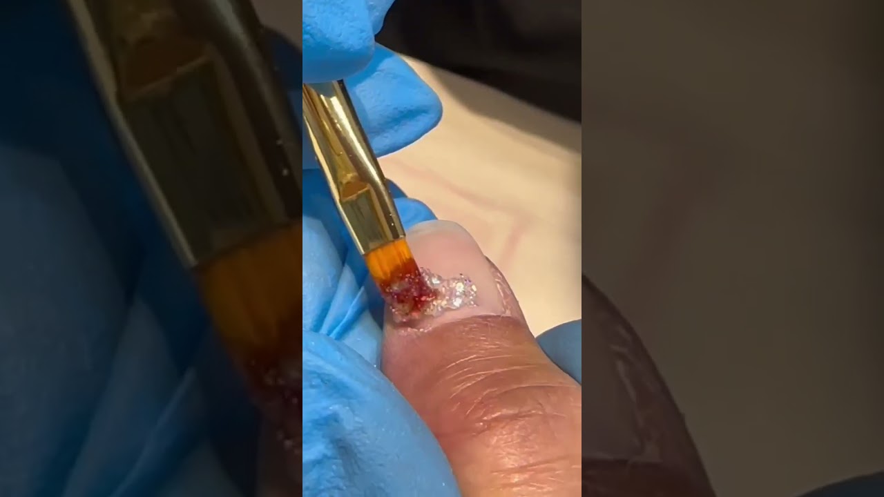 Life is not perfect but your nails can be! 😉✨️  