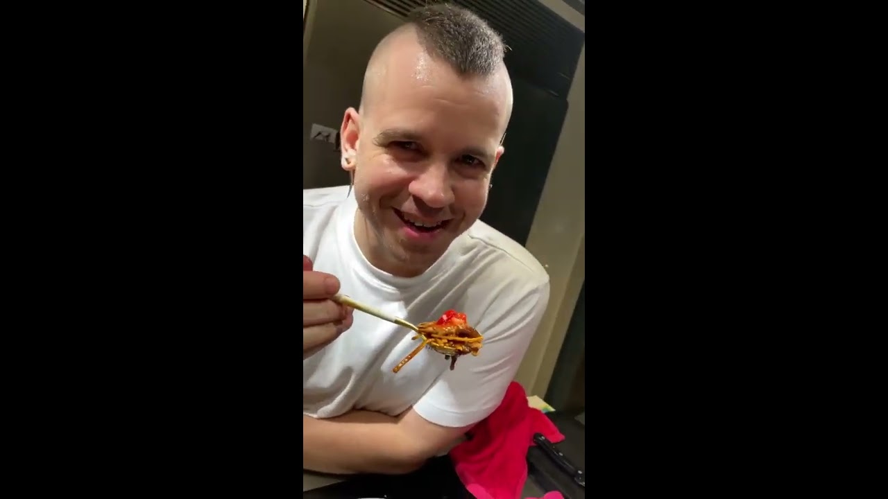 David Muñoz (Dabiz Muñoz) - Codorniz estofada en escabeche de chocolate - DiverXO #athome