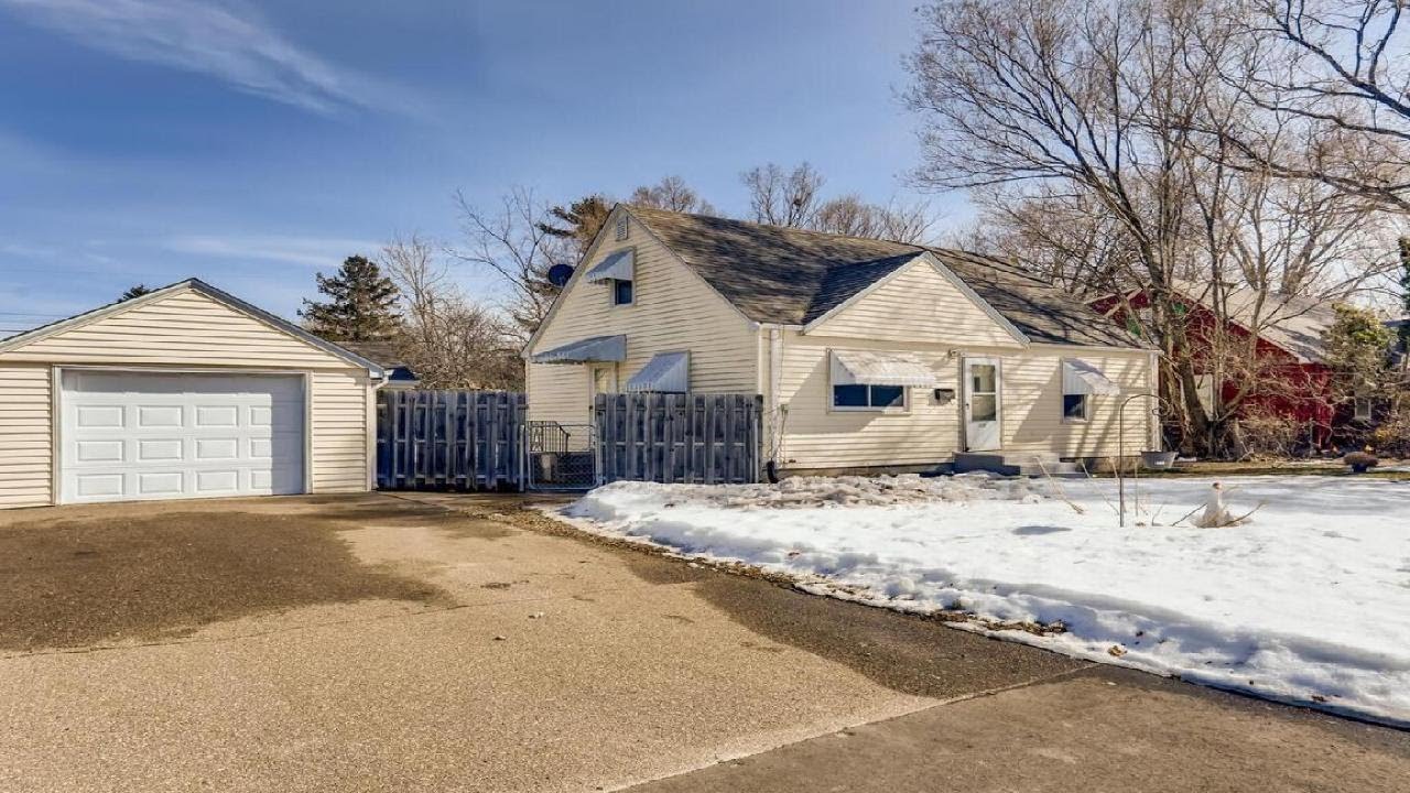 5928 Bryant Avenue N, Brooklyn Center, MN Presented by The David Foy Group.