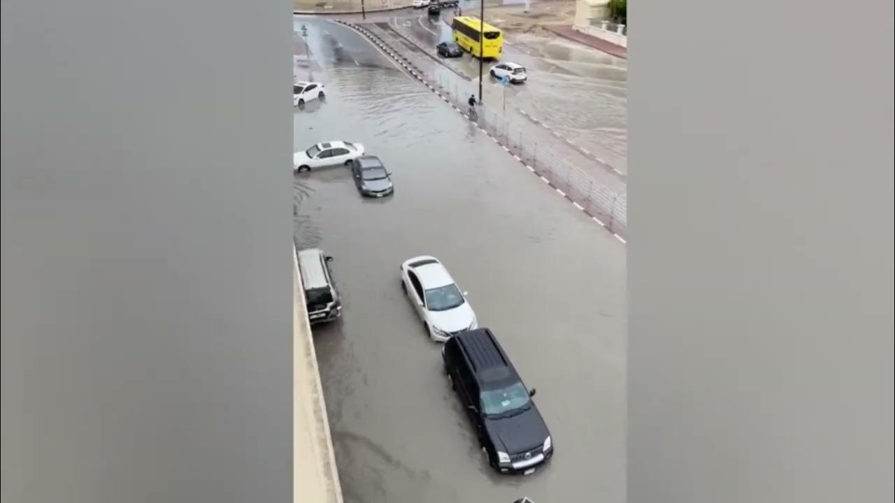 Дубай молл затопило. Потоп в дубае. дубай затопило. наводнение в дубае сейчас. дубай затоп.