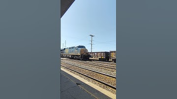 CSX 858 leading on a trash train #railfan #railfanning #trains #csx