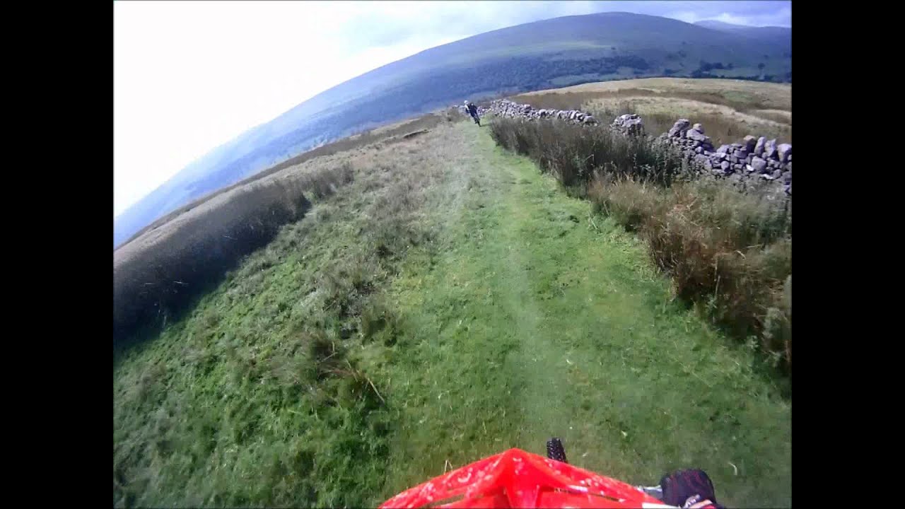 Mountain Biking in the Yorkshire Dales - Litton descent