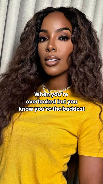 Kelly Rowland Snaps With This Look 🔥😯