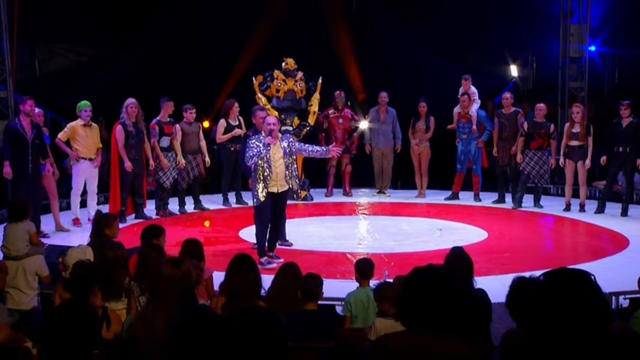 Daniela Crudu, Ana Crudu, Jorge, Romica Tociu, si Nea Marin.      THE END.