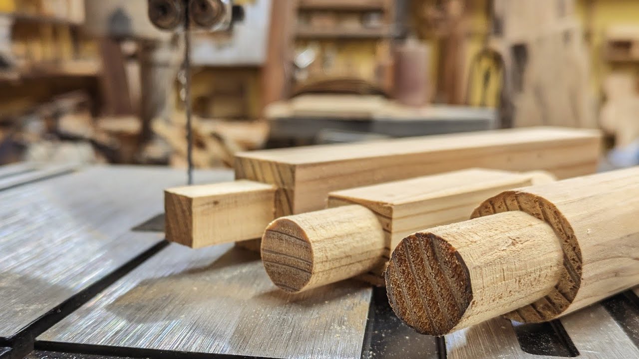 【バンドソーで、簡単に丸ホゾを作る方法！】How to use a band saw and how to make a round tenon.