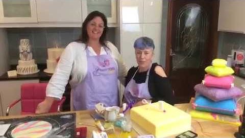 Gwen Powell and Kim Firth dk - pearl applicator: dragéekíss - Facebook Live 14/08/17 - Part II