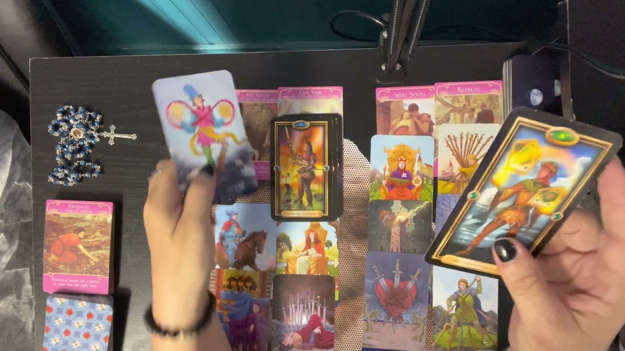 Pisces ♓️ They are struggling and waiting for a sign from you ❤️