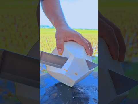 Peeling coconuts quickly