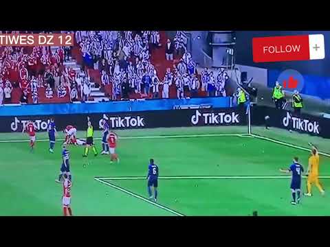 لحظة سقوط اللاعب الدنماركي اركسون بسبب سكتة قلبية