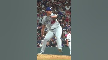 Brusdar Graterol Slow Motion Pitching Mechanics (3rd Base Side View) #pitchingmechanics #slowmotion