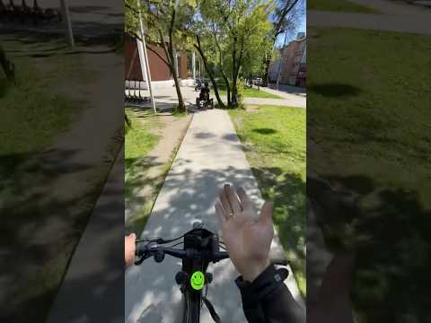 ЧТО ЭТО ТАКОЕ НА ВЕЛОДОРОЖКЕ #shorts