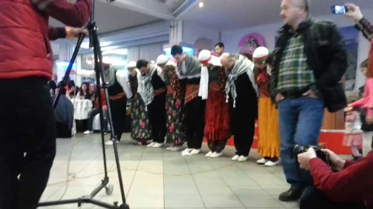 Kigi sabirtasi koyu dernek gecesi