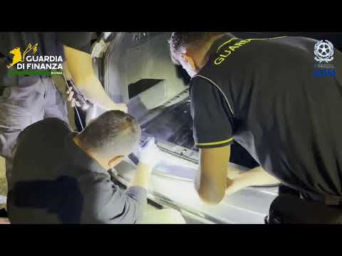 Video Civitavecchia. Al porto, sequestrati 23Kg di coca e arrestato un tedesco. GdF Polizia Agenzia Dogane