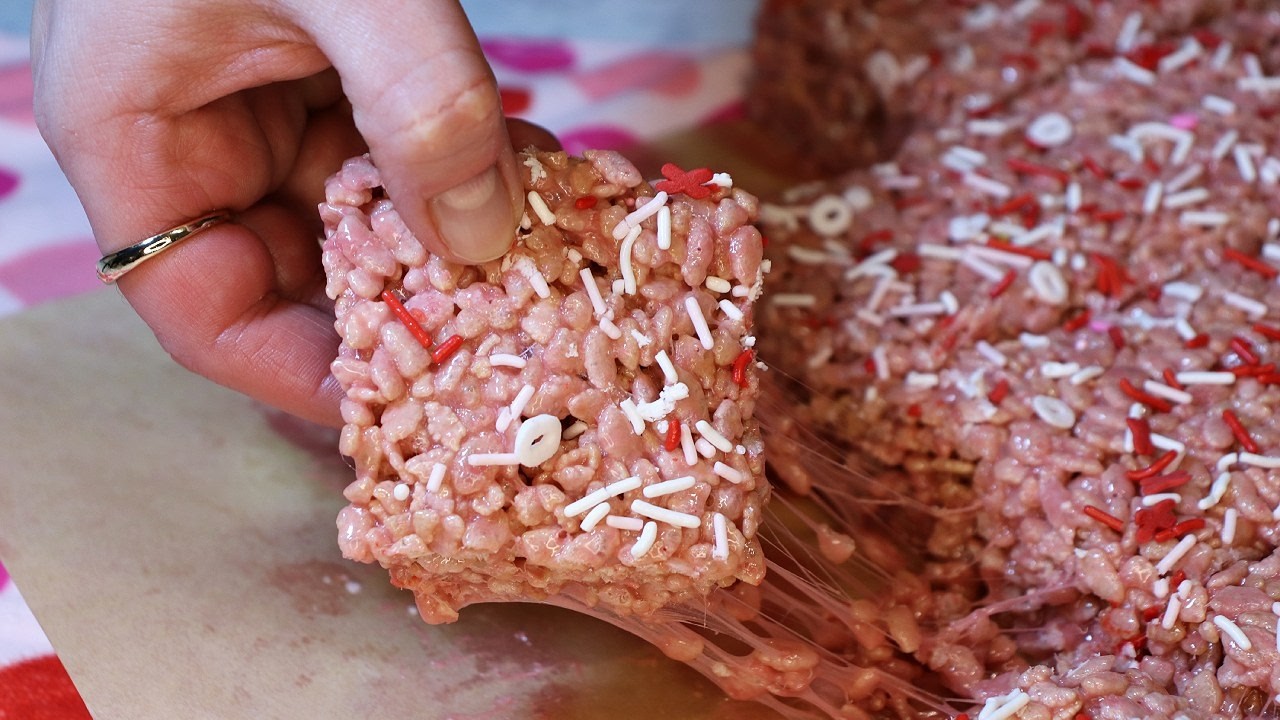 Самые лучшие рисовые хрустящие лакомства «Красный бархат», которые вы когда-либо готовили (мягкие...