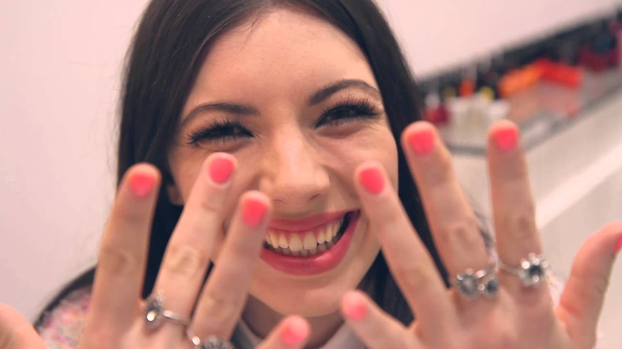 Love Beauty By Monika Mohindra: Nail and Brow Bar