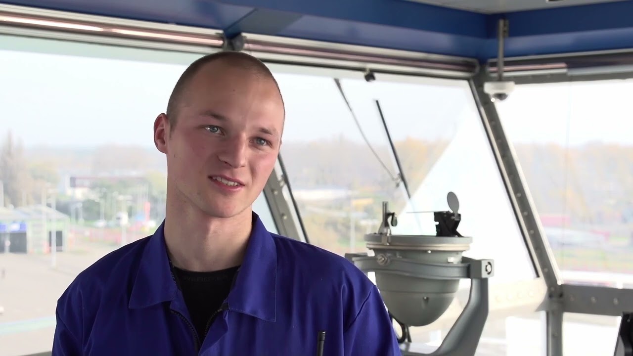 Technik nawigator morski