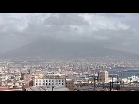 Vidéo: L’explosion Du Supervolcan Menace L’Italie - Vue Alternative