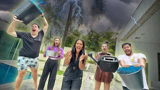 QUEM PEGA MAIS ÁGUA DA CHUVA EM 20 MIN GANHA !!! ( 2023 )