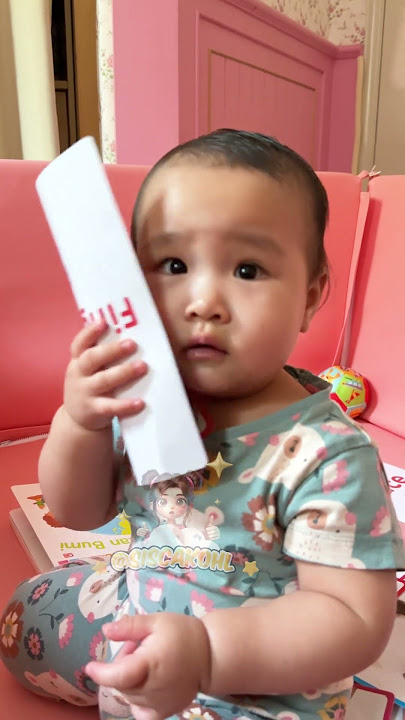 Sophia Belajar Mengeja Huruf