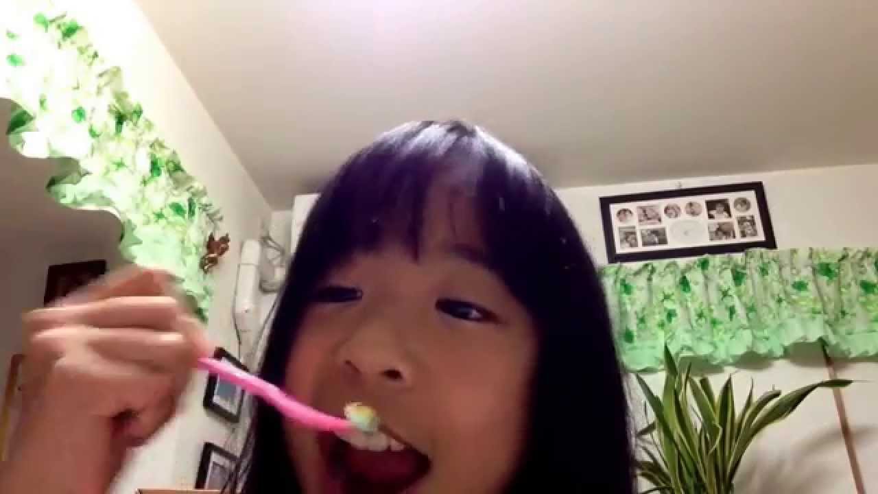 えりかちゃんチャンネル ネコちゃんアイスを食べました Youtube