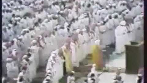 سورة الهمزة بصوت فضيلة الشيخ علي جابر رحمه الله.