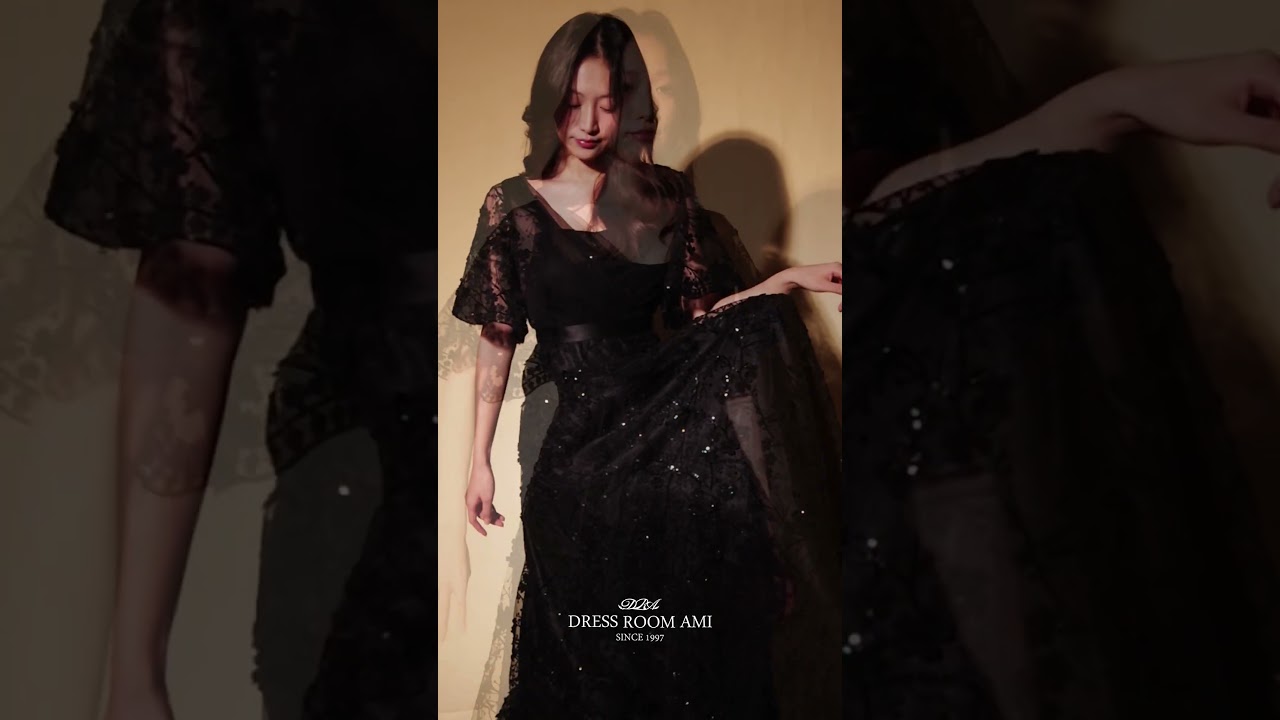ブラックスパンコールの黒鳥をイメージしてデザインされた肩袖ステージ