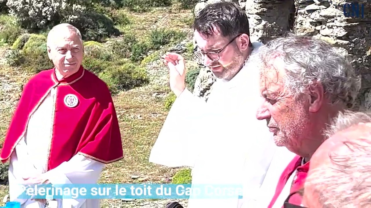 Pèlerinage et messe sur le toit du Cap Corse