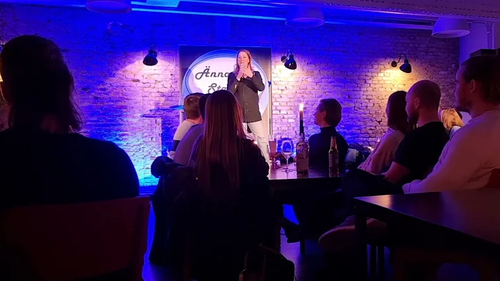 Stand up p Wijkanders med nna go stand up. Komiker...