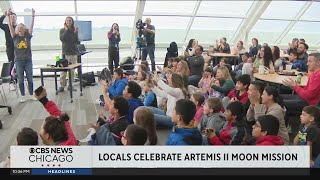 Artemis II watch party held at Adler Planetarium