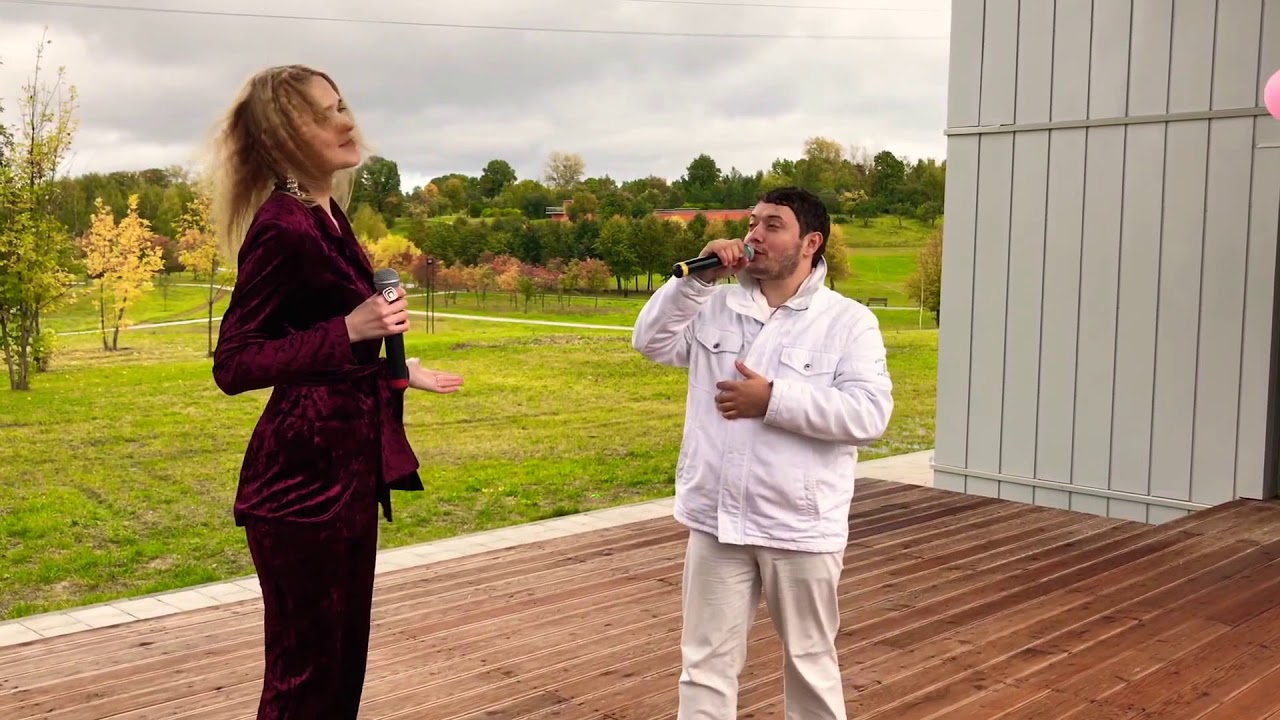 Валентин Цоцеридзе и Александра Сережникова Лунная Мелодия(cover) - YouTube